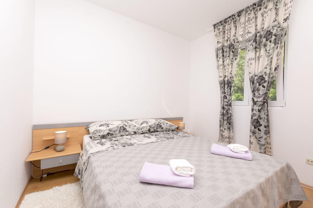 Apartment Petea 奥米什 客房 照片